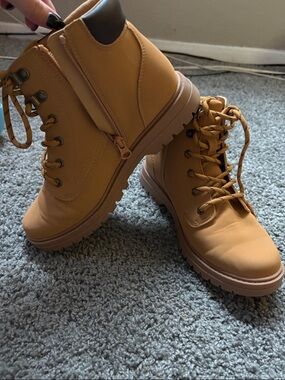 art class Tan and Black Girls' Slip-On Shoe